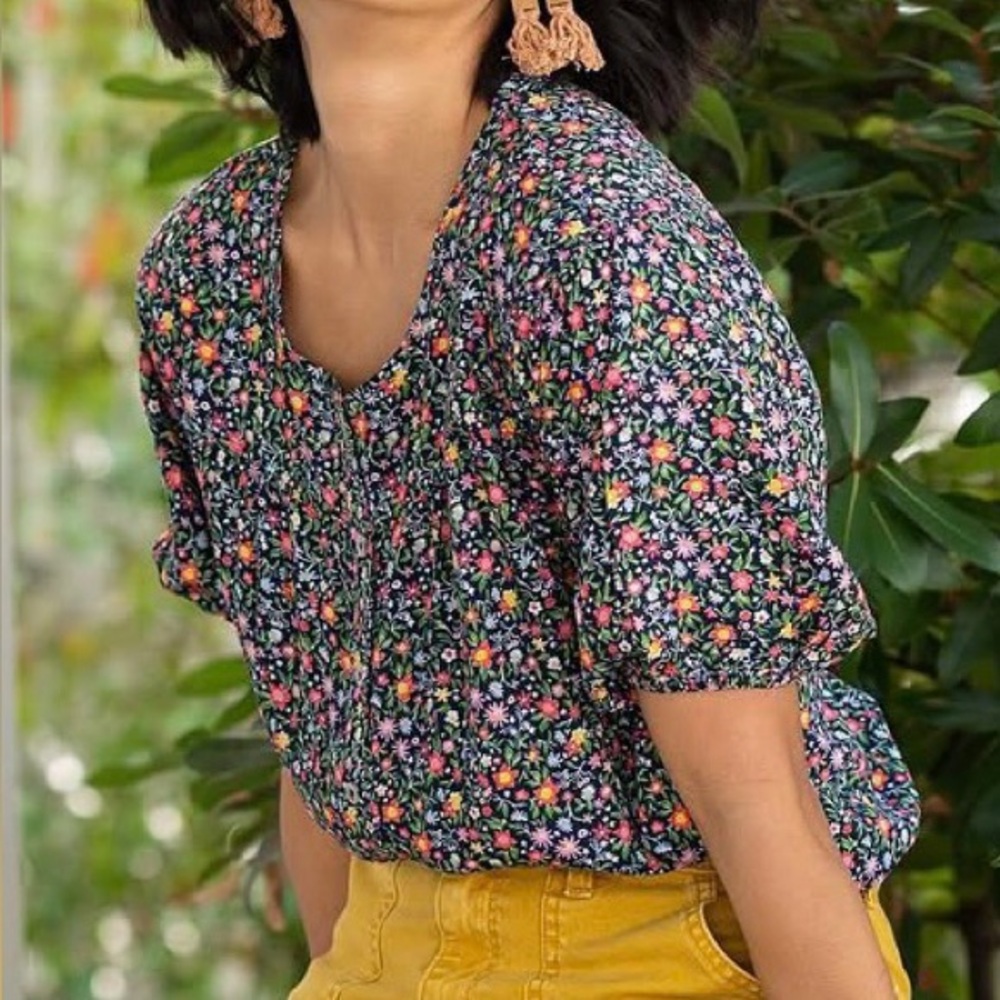NWT. Evy’s Tree Beatrice Blouse size small
